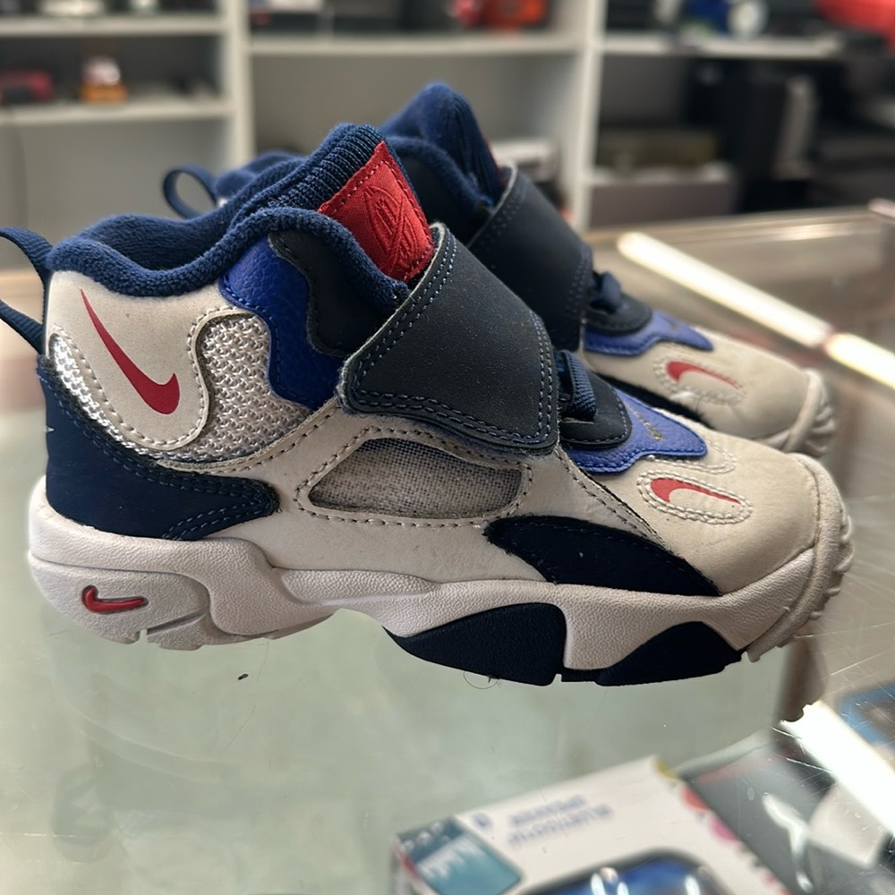 kids nikes